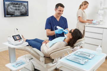 Ministerial visit in Ghauri Dental Centre